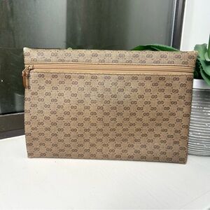 Gucci Vintage Beige Canvas Zip Clutch Pouch
